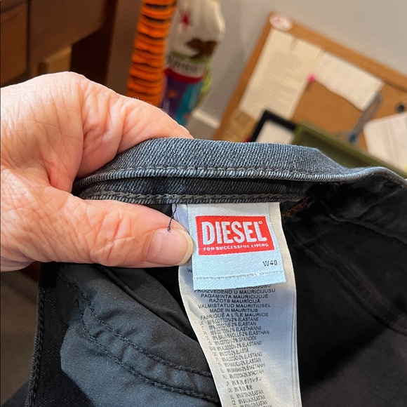 Diesel black denim button fly men’s jeans. Waist 40 length 32 NWT. - Picture 14 of 16